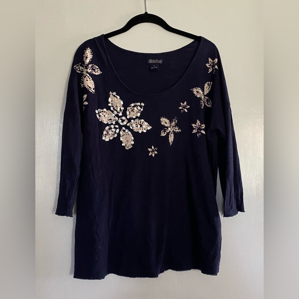 Embellished Lucky Brand Navy Women's Scoop Neck Top - Sequined Floral Detail